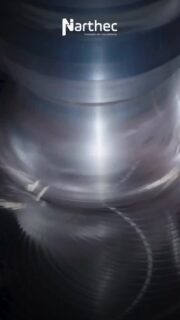 Em operações de fresamento, um dos maiores desafios não é apenas cortar é manter consistência ao longo do processo.
A CoroMill MR20 foi desenvolvida exatamente para isso: entregar previsibilidade, estabilidade e segurança em cada corte.
Seus diferenciais:
✔️ Assento de pastilha com alta estabilidade e mínimo micromovimento
✔️ Desgaste previsível e progressivo da pastilha
✔️ Sistema de refrigeração inferior que prolonga a vida útil
✔️ Corpo robusto com alta resistência à fadiga e deformação
✔️ Pastilhas com 6 arestas para melhor custo por peça
📊 Resultado na prática:
menos variação no processo, menor refugo e maior confiabilidade na usinagem.
Em peças de alto valor, onde erro não é opção, processo previsível é o que garante resultado.
👉 Quer mais estabilidade no seu fresamento? Fale com a Niarthec.
#CoroMillMR20 #Fresamento #Usinagem #ProcessoEstavel #Niarthec